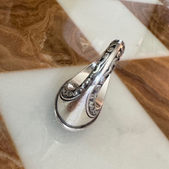 Brighton, pedestal of crystals ring - Picture 5 of 5